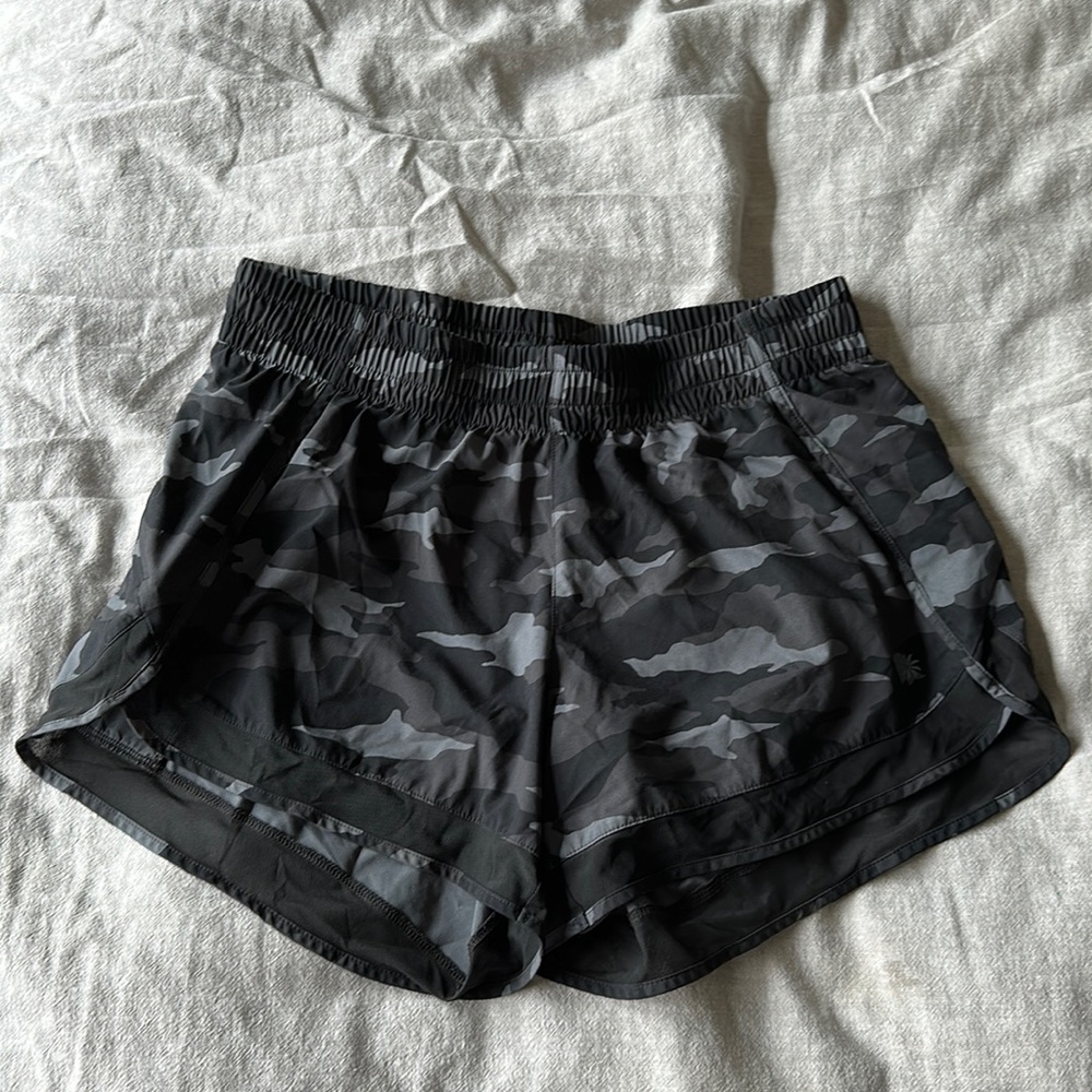 Athleta printed mesh racer short 4”